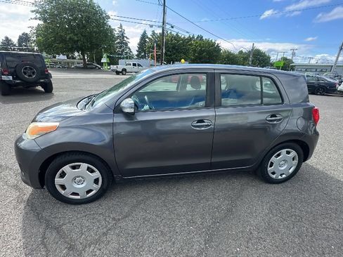 Used 2011 Scion xD FWD image 7