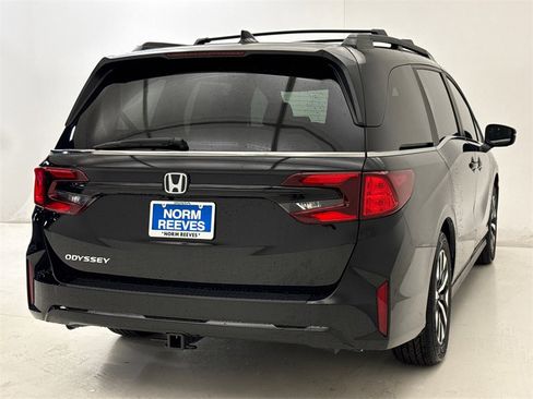 New 2026 Honda Odyssey EX-L image 9