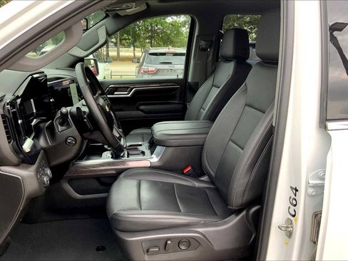 Used 2024 Chevrolet Silverado 1500 LTZ w/ LTZ Convenience Package II AWD/4WD image 8