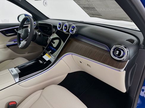 New 2026 Mercedes-Benz GLC 300 image 32