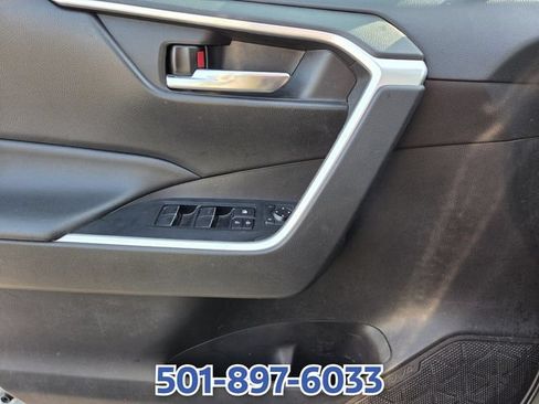 Used 2020 Toyota RAV4 XLE Premium FWD image 25