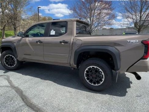 New 2026 Toyota Tacoma TRD Off-Road AWD/4WD image 6