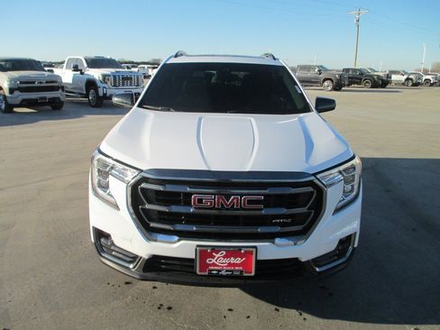Certified 2024 GMC Terrain AT4 image 11