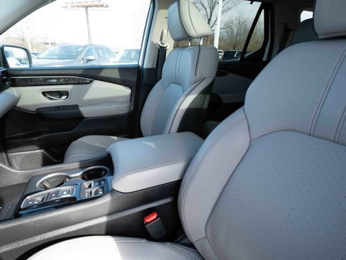 Used 2023 Honda Pilot Elite image 10