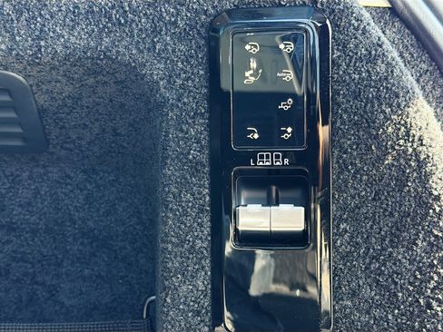 Used 2024 Land Rover Range Rover Autobiography AWD/4WD image 13