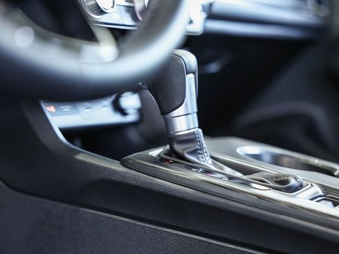 Used 2025 Honda Civic Sport image 31