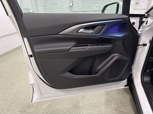 New 2026 Chevrolet Equinox EV LT image 13