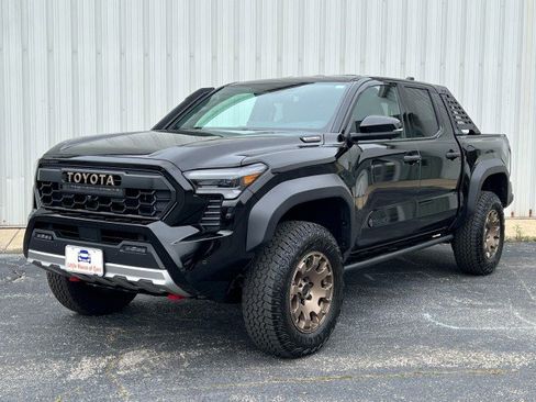 Used 2026 Toyota Tacoma 4x4 Double Cab Hybrid w/ Tow Tech Package image 4