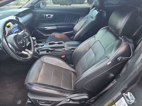 Used 2020 Ford Mustang Premium image 12