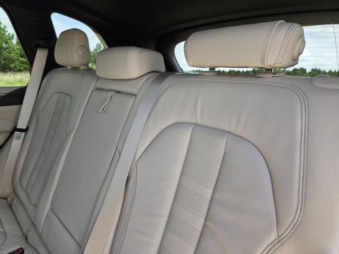 Used 2019 BMW X5 xDrive40i w/ Convenience Package AWD/4WD image 27