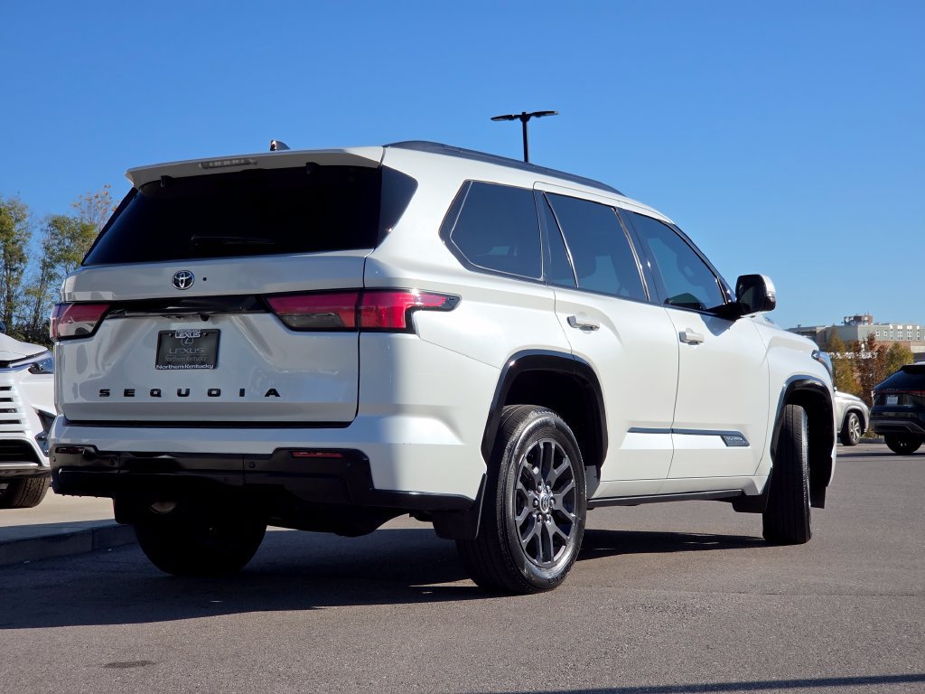 Used 2023 Toyota Sequoia Platinum AWD/4WD image 29