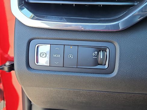 New 2026 GMC Acadia Denali w/ Super Cruise Package FWD image 18