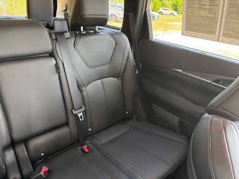 Used 2026 INFINITI QX60 Luxe FWD image 42