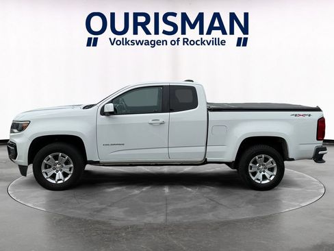 Used 2022 Chevrolet Colorado LT w/ Fleet Safety Package AWD/4WD image 3