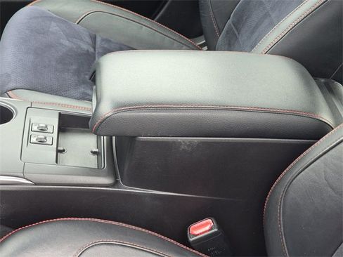 Used 2017 Toyota Camry XSE image 9