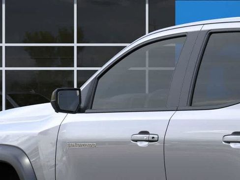 New 2026 Chevrolet Colorado ZR2 w/ Technology Package image 12