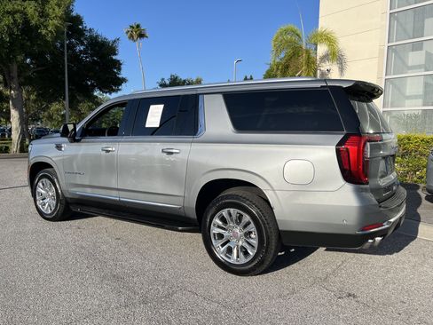 Used 2025 GMC Yukon XL Denali RWD image 6