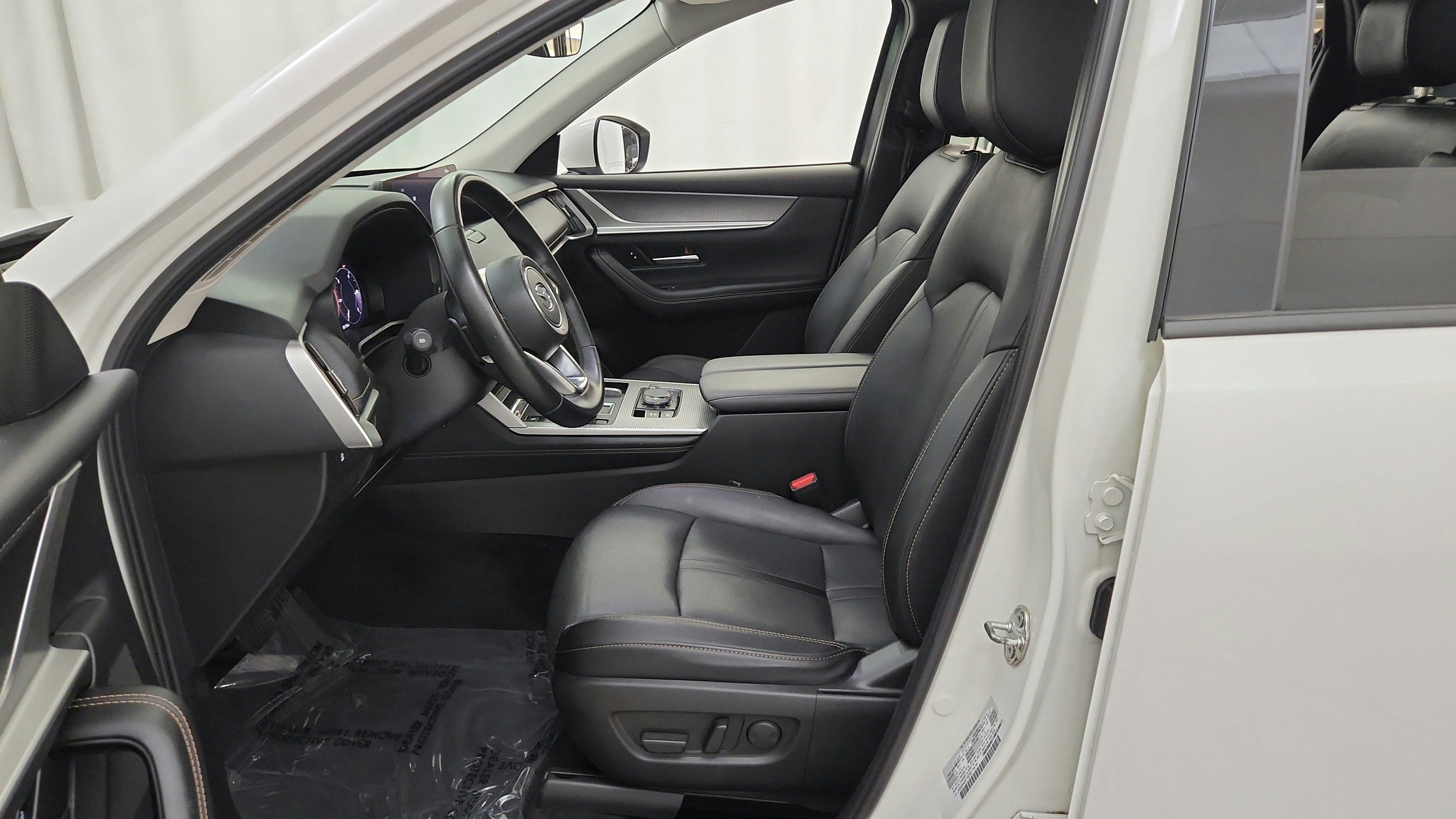 Used 2024 MAZDA CX-90 Plug-In Hybrid w/ Preferred AWD/4WD image 18