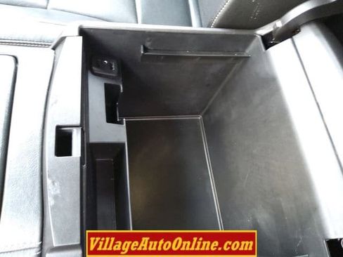 Used 2016 Chevrolet Suburban LTZ image 28