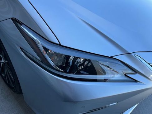 Used 2025 Lexus ES 300h w/ Premium Package FWD image 23