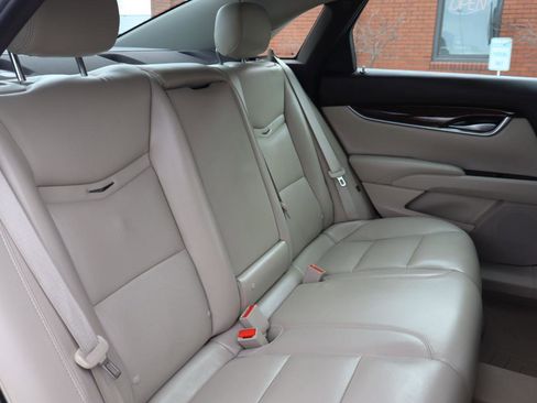 Used 2015 Cadillac XTS Premium image 31