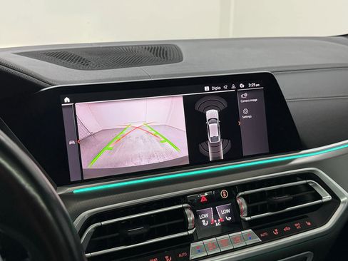 Used 2023 BMW X6 xDrive40i w/ M Sport Package image 23