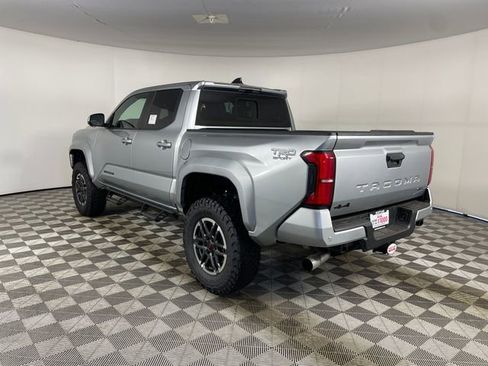 New 2025 Toyota Tacoma TRD Sport AWD/4WD image 11