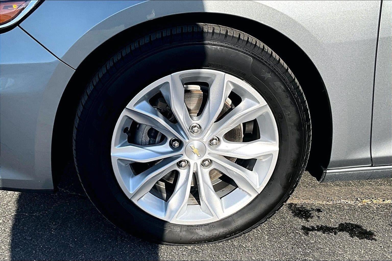 Used 2024 Chevrolet Malibu LT FWD image 9