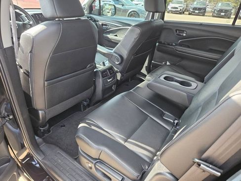 Certified 2022 Honda Pilot Special Edition image 11