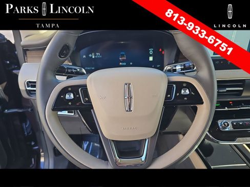 Certified 2023 Lincoln Corsair Reserve image 28