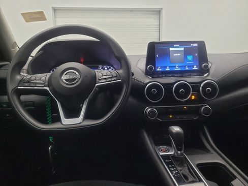 Used 2024 Nissan Sentra SV FWD image 22