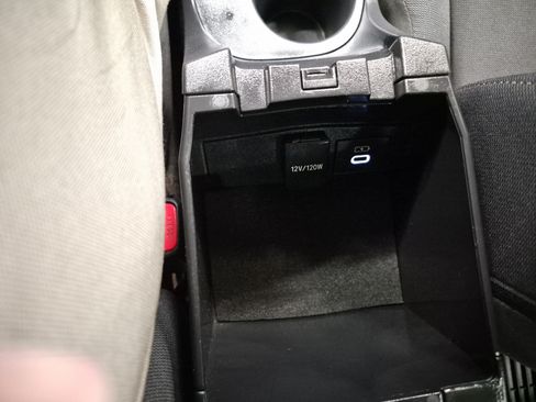 Used 2026 Toyota Corolla LE FWD image 27