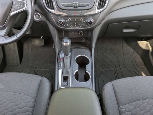 Used 2020 Chevrolet Equinox LT FWD image 20
