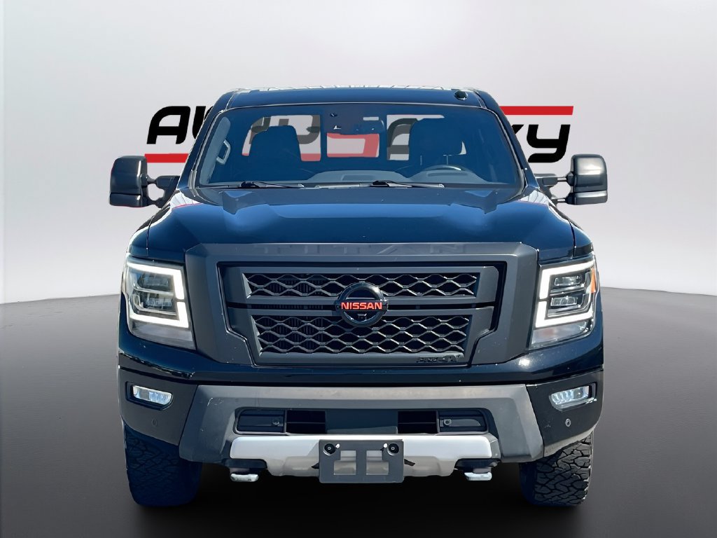 Used 2020 Nissan Titan PRO-4X w/ Pro-4x Convenience Package AWD/4WD image 2