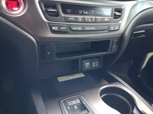 Used 2023 Honda Passport EX-L image 29