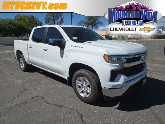 Used 2025 Chevrolet Silverado 1500 LT w/ Convenience Package II RWD image 1