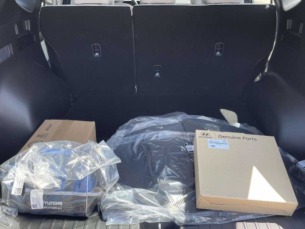 New 2026 Hyundai Tucson SE w/ Tow & Go Package FWD image 11
