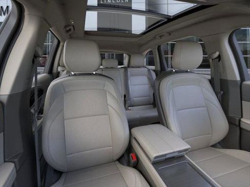 New 2025 Lincoln Nautilus Premier w/ Equipment Group 102A image 10