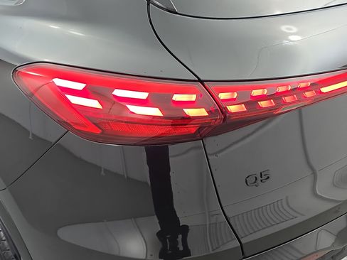 Used 2025 Audi Q5 Premium Plus image 34