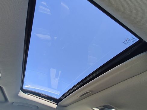 New 2026 Hyundai Elantra Limited image 22