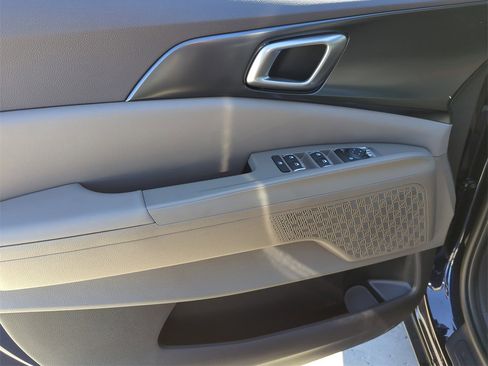 New 2026 Kia Carnival image 18