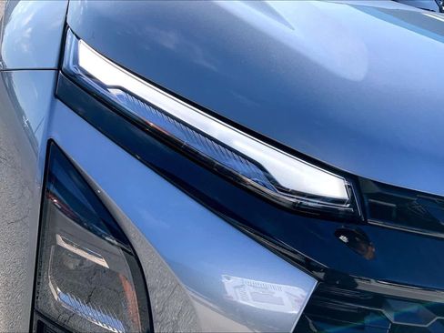 Used 2025 Chevrolet Equinox LT w/ Midnight Edition image 27