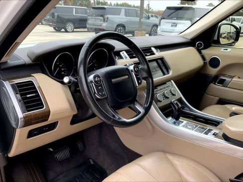 Used 2016 Land Rover Range Rover Sport HSE image 18