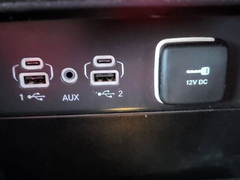 Used 2023 Jeep Grand Cherokee L Laredo image 37