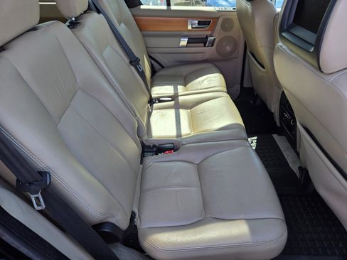 Used 2011 Land Rover LR4 HSE LUX image 17