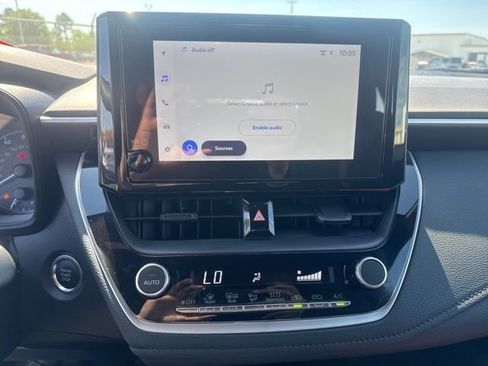 Used 2025 Toyota Corolla SE image 31