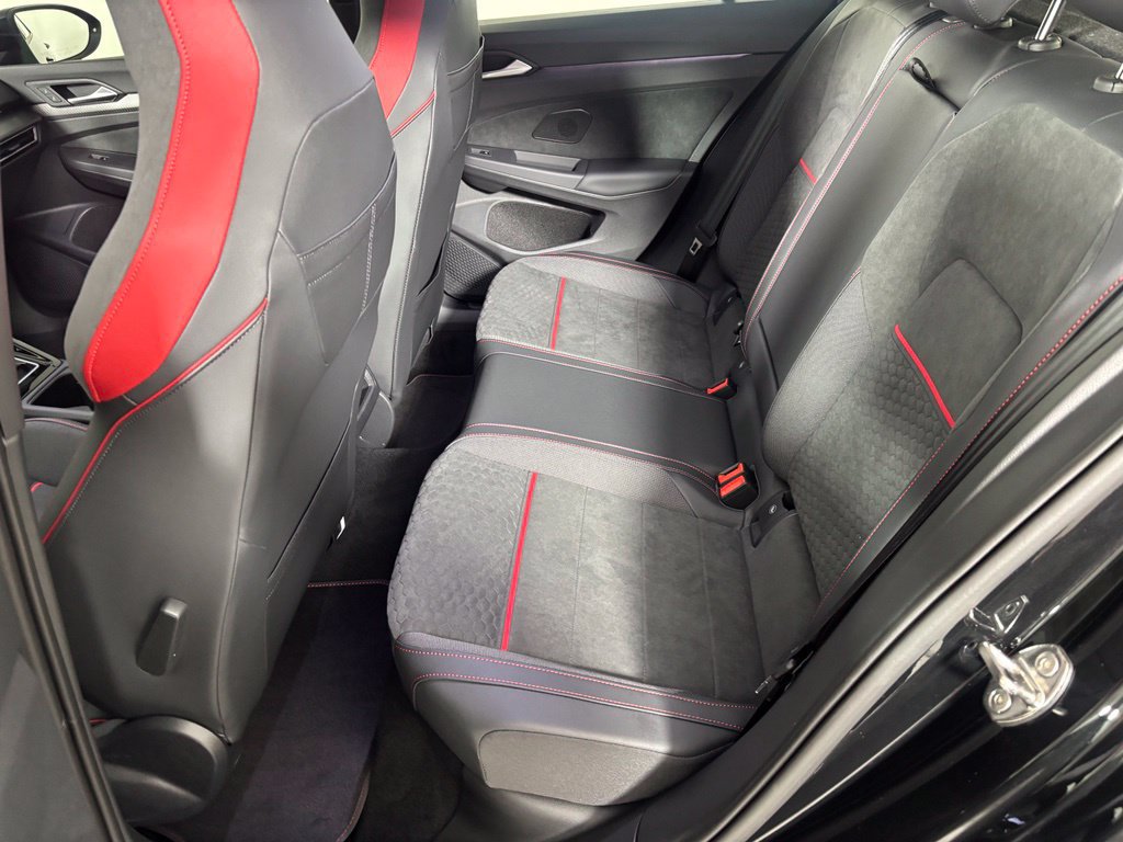 New 2026 Volkswagen GTI SE FWD image 9