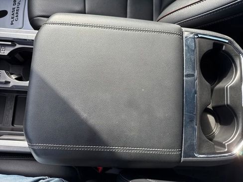 Used 2024 Ford F250 Lariat w/ Black Appearance Package image 15