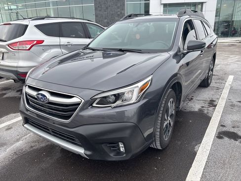 Used 2022 Subaru Outback Limited XT image 3