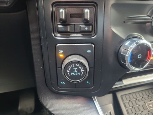 Used 2025 Ford F150 Raptor w/ Equipment Group 803A Raptor R AWD/4WD image 36